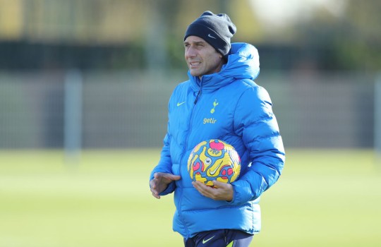 Antonio Conte, técnico del Tottenham.